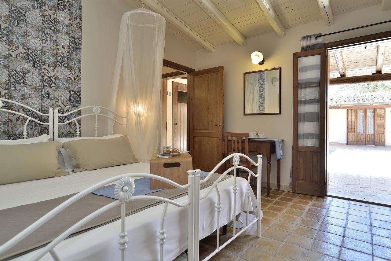 Villa Giannina Ispica Bagian luar foto