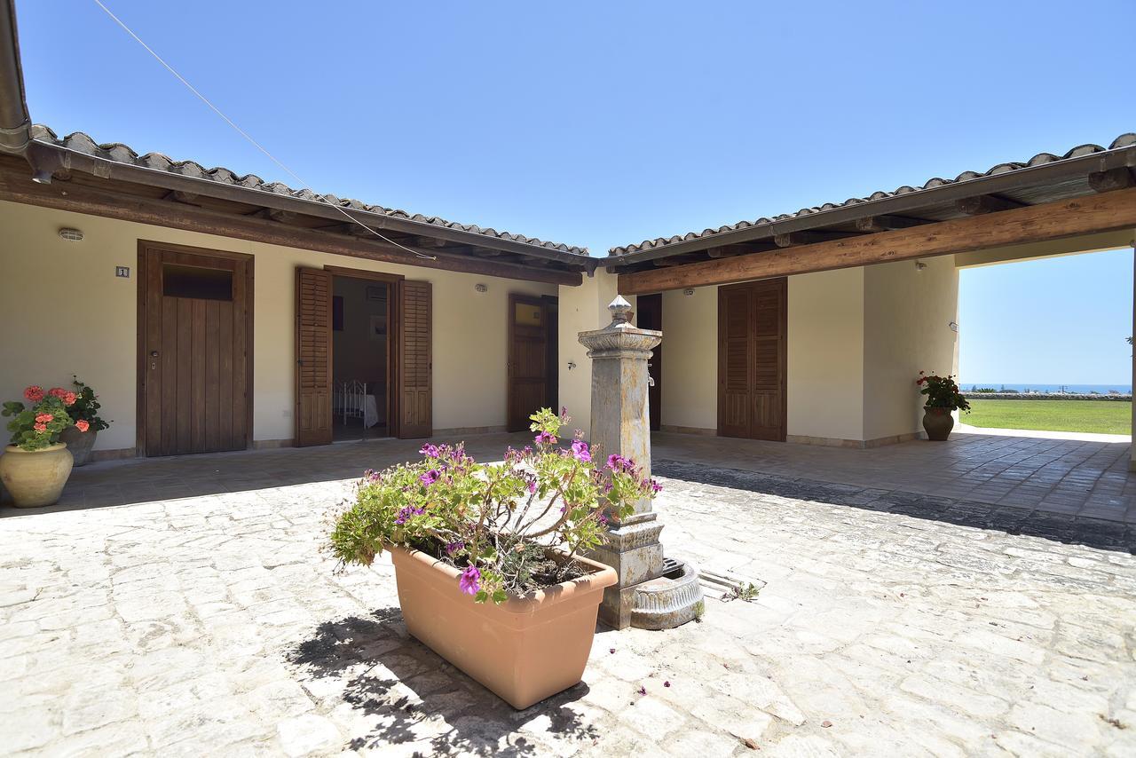 Villa Giannina Ispica Bagian luar foto
